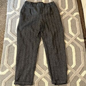 Grey houndstooth pants